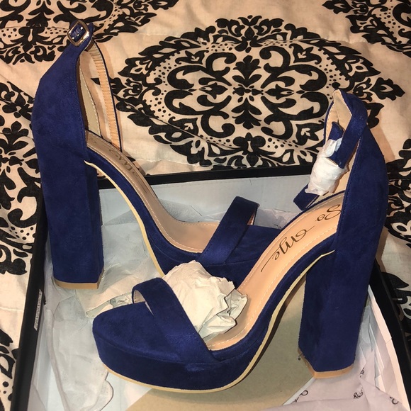 Royal blue open toe chunky heels